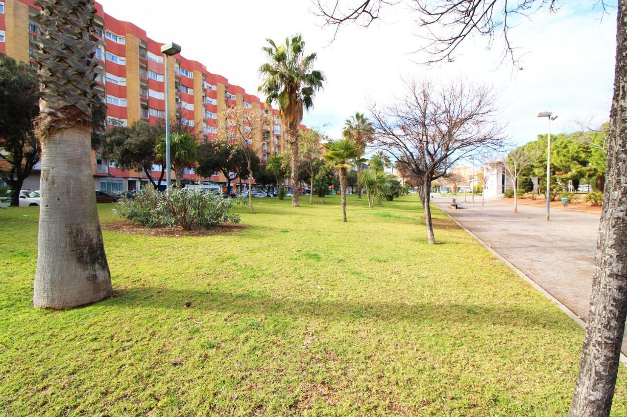 Global Properties, Los Claveles - Practico Apartamento Con Wifi En Puerto De Sagunto Ngoại thất bức ảnh