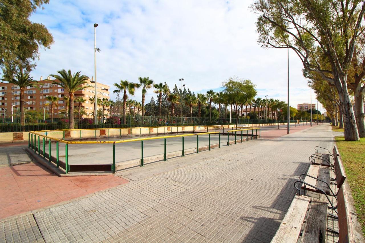 Global Properties, Los Claveles - Practico Apartamento Con Wifi En Puerto De Sagunto Ngoại thất bức ảnh