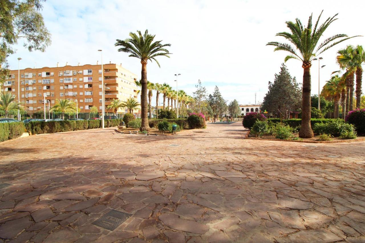 Global Properties, Los Claveles - Practico Apartamento Con Wifi En Puerto De Sagunto Ngoại thất bức ảnh