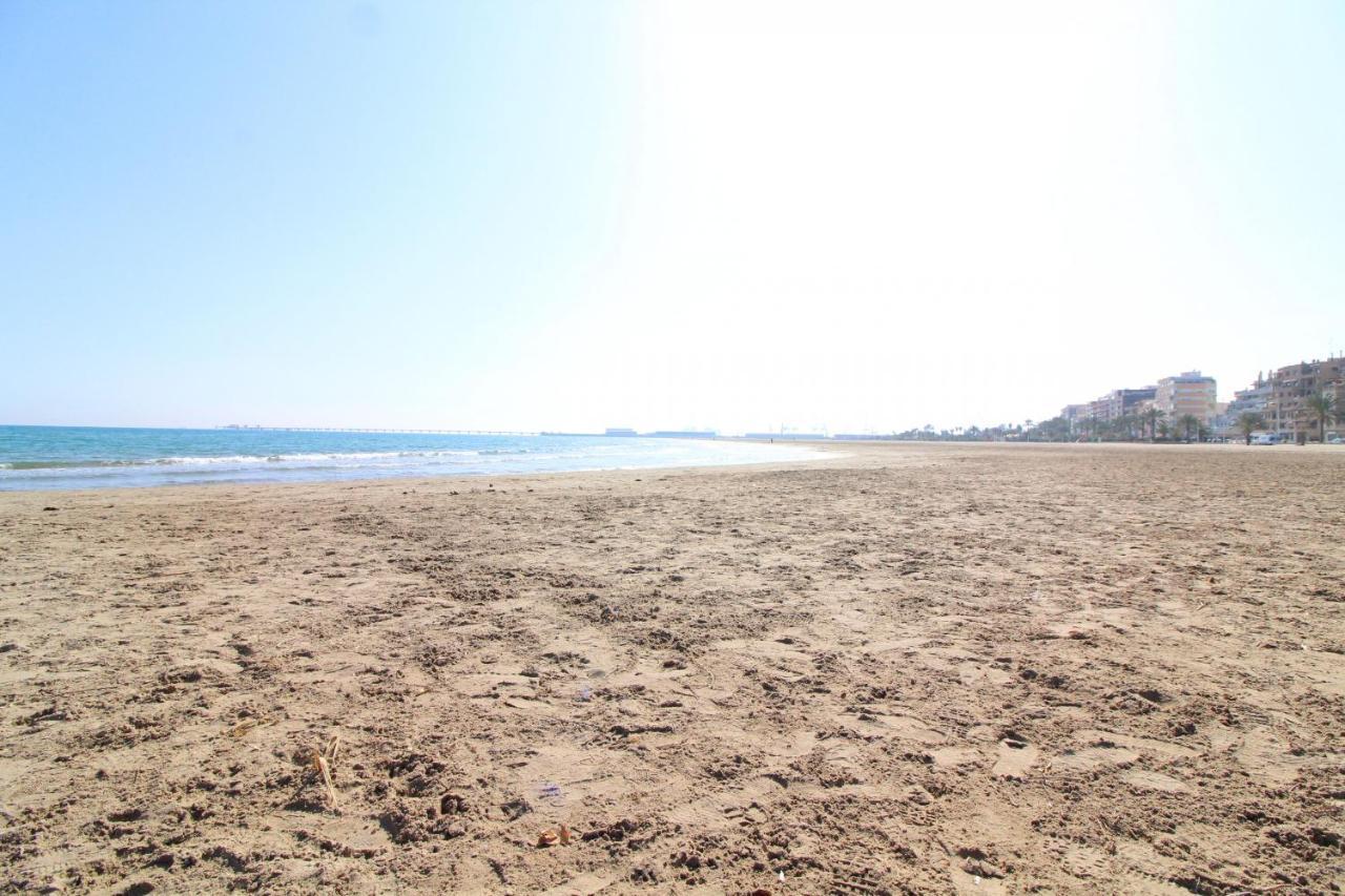 Global Properties, Los Claveles - Practico Apartamento Con Wifi En Puerto De Sagunto Ngoại thất bức ảnh